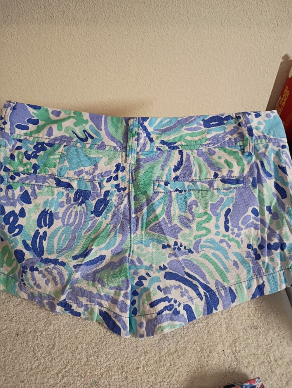 Lilly Pulitzer - Picture 2 of 3